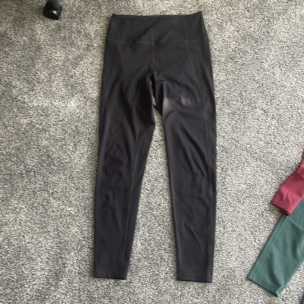 Compressive High-Rise Legging Recycled Plastic - Picture 2 of 10
